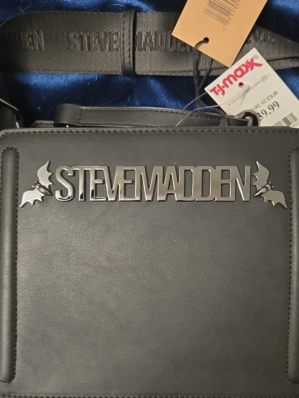 BNWT- Steve Madden Black BAT PURSE with Detachable Crossbody Strap